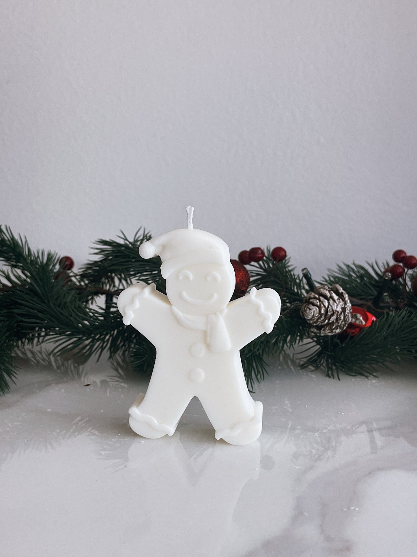 GINGERBREAD FAMILY SET