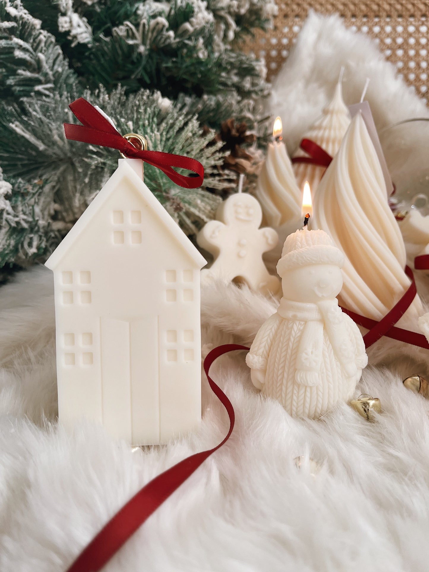 CHRISTMAS TOWNHOME